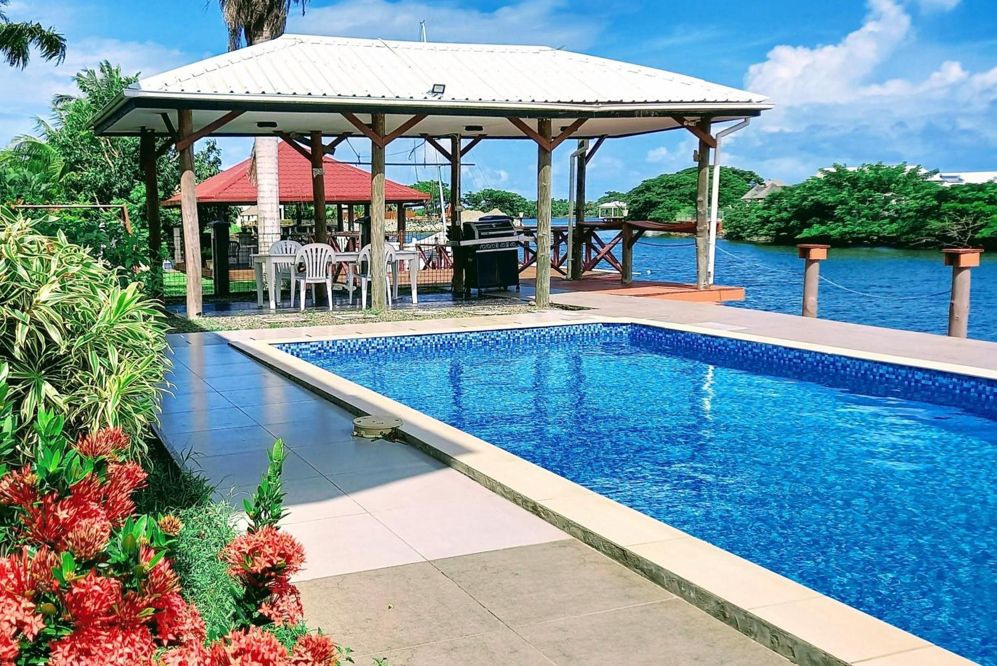 Waterfront Sunset Apartment นาดี ภายนอก รูปภาพ